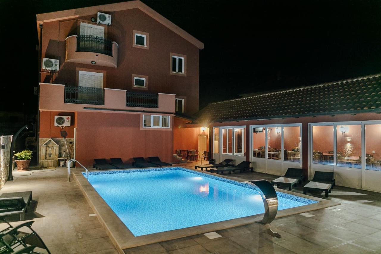 Guest House Villa Zivanovic Χέρτσεγκ Νόβι Εξωτερικό φωτογραφία