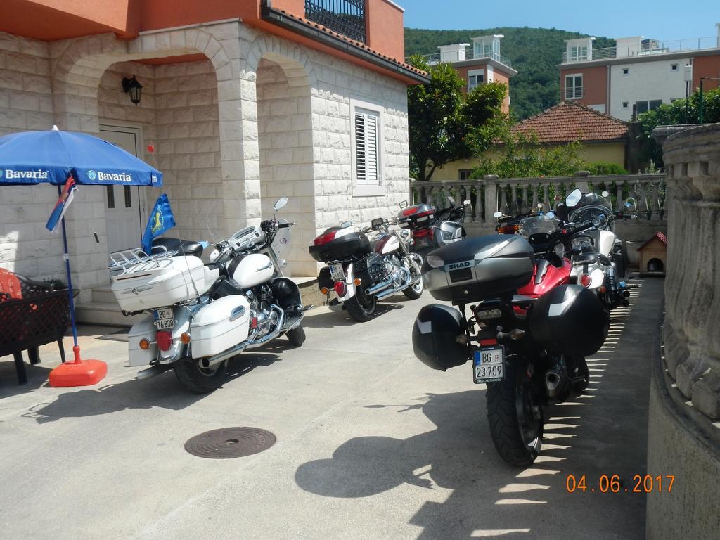 Guest House Villa Zivanovic Χέρτσεγκ Νόβι Εξωτερικό φωτογραφία